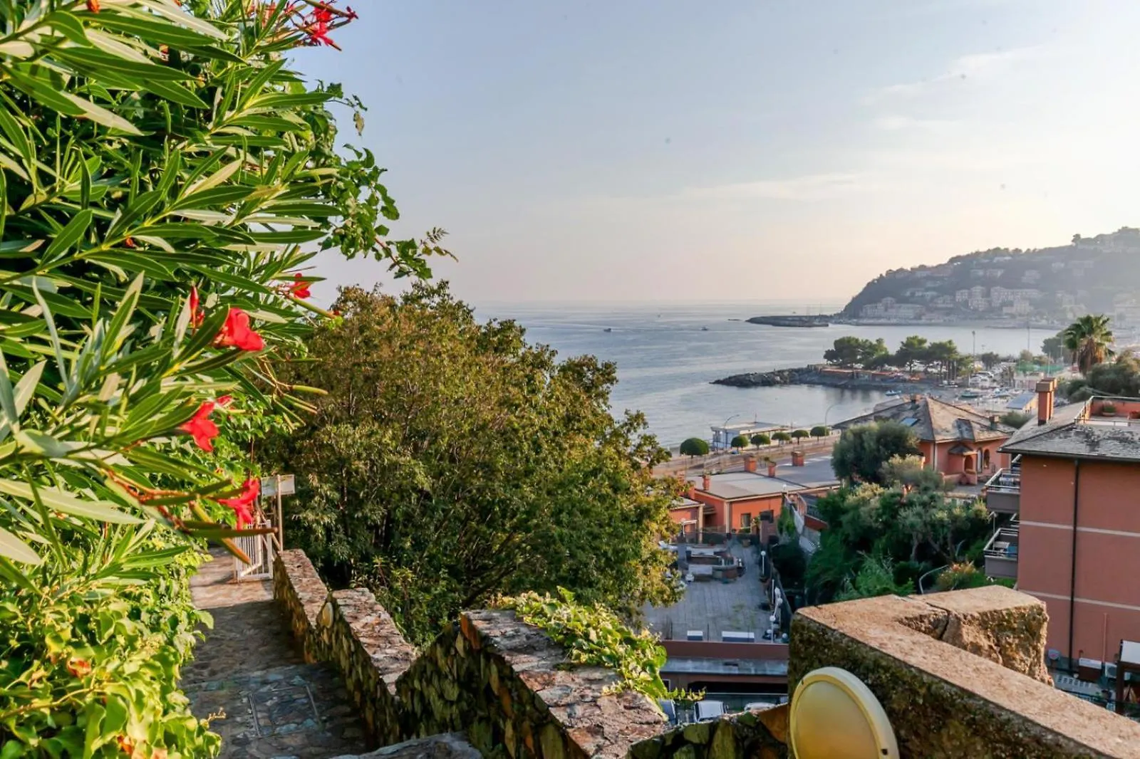 Villa Al Grande Pino - A Picco Sul Mare à Arenzano