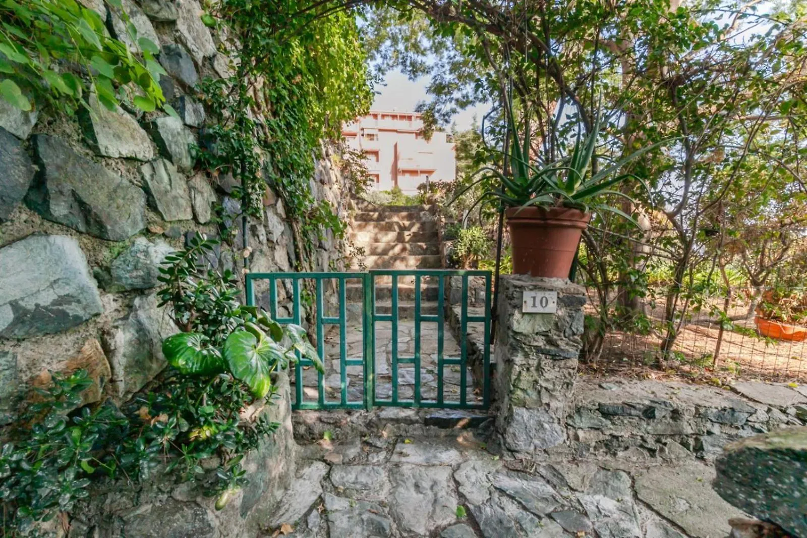 Villa Al Grande Pino - A Picco Sul Mare à Arenzano